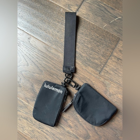 Lululemon Keychain - Picture 1 of 1